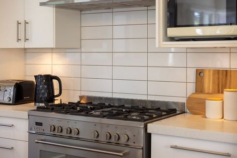 Photo of property in 31 Prossers Road, Saint Martins, Christchurch, 8022