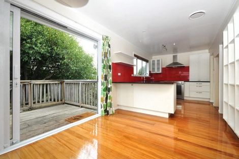 Photo of property in 20 Matipo Road, Te Atatu Peninsula, Auckland, 0610