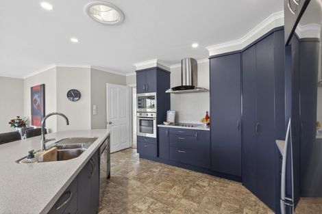 Photo of property in 38 Karamea Street, Whalers Gate, New Plymouth, 4310