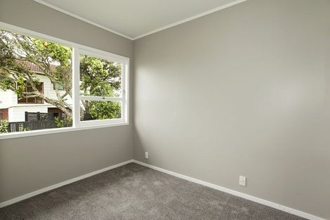 Photo of property in 1/134 Calliope Road, Stanley Point, Auckland, 0624