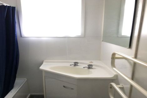 Photo of property in 30 Karen Crescent, Dinsdale, Hamilton, 3204