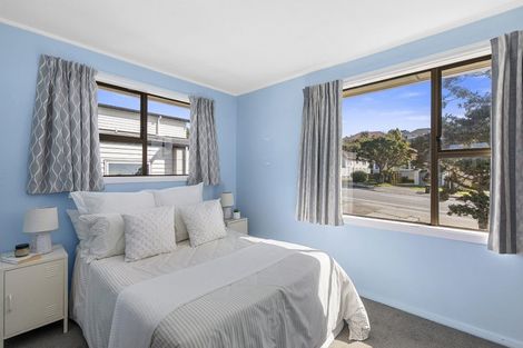 Photo of property in 111 Moorefield Road, Johnsonville, Wellington, 6037