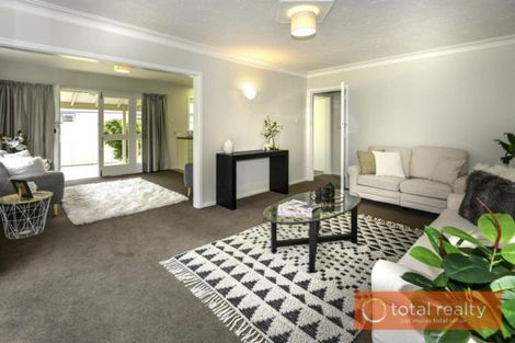 Photo of property in 12 Hurunui Street, Cracroft, Christchurch, 8025