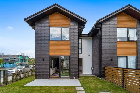 Photo of property in 66 Papatupu Way, Kumeu, 0810