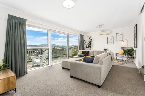 Photo of property in 20 Elphinstone Avenue, Strathmore Park, Wellington, 6022