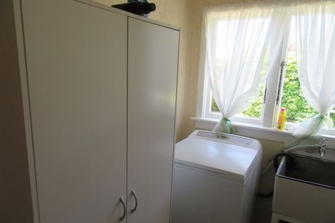 Photo of property in 14 Oxford Street, Waimate, 7924