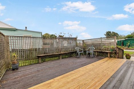 Photo of property in 1 James Bright Lane, Waiuku, 2123