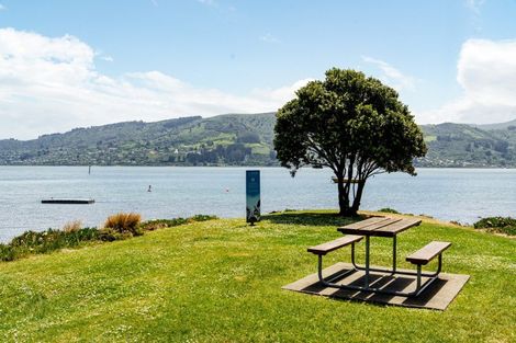 Photo of property in 1 Greenacres Street, Macandrew Bay, Dunedin, 9014