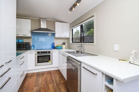 Photo of property in 24 Pahi Place, West Harbour, Auckland, 0618