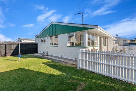 Photo of property in 4/4 Division Street, Riccarton, Christchurch, 8041