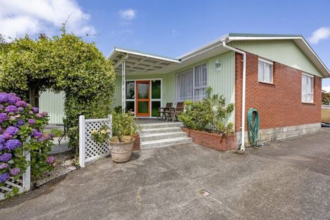 Photo of property in 9 Severn Place, Spotswood, New Plymouth, 4310