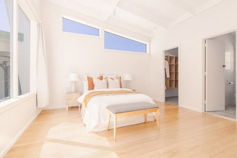 Photo of property in 20 Derrett Place, Saint Martins, Christchurch, 8022