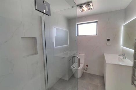 Photo of property in 51c Sunderlands Road, Half Moon Bay, Auckland, 2012