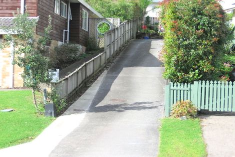 Photo of property in 1/70 William Bayes Place, Red Beach, 0932