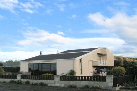 Photo of property in 61 Le Quesne Road, Bay View, Napier, 4104