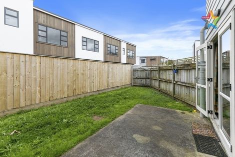 Photo of property in 3/8 Waldie Grove, Avalon, Lower Hutt, 5011