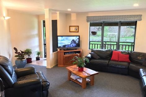 Photo of property in 690 Haruru Road, Kaukapakapa, 0873
