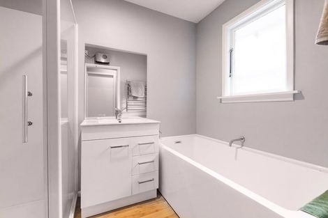 Photo of property in 8a Kyeburn Place, Avonhead, Christchurch, 8042