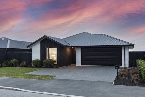 Photo of property in 318 Halswell Junction Road, Halswell, Christchurch, 8025