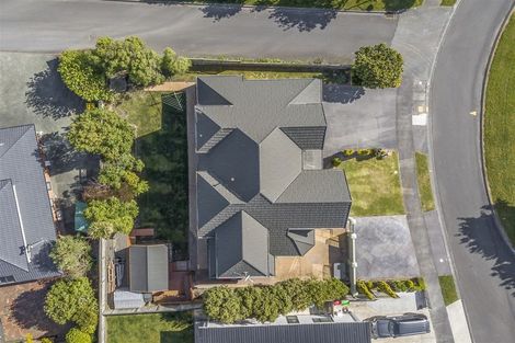 Photo of property in 30 Lanyon Place, Whitby, Porirua, 5024