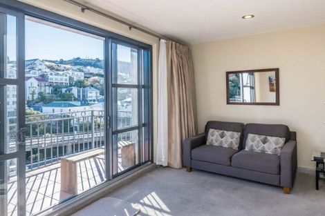 Photo of property in Atrium Towers, 6n/154 The Terrace, Wellington Central, Wellington, 6011