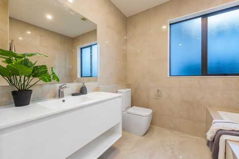 Photo of property in 63 Golden Morning Drive, Albany Heights, Auckland, 0632