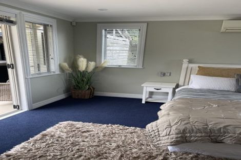 Photo of property in 44 Isobel Road, Greenhithe, Auckland, 0632