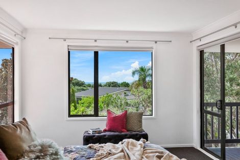 Photo of property in 30 Mariner Drive, Gulf Harbour, Whangaparaoa, 0930