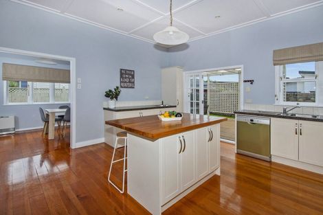 Photo of property in 11 Kent Road, Regent, Whangarei, 0112