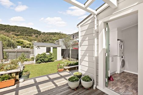 Photo of property in 53 Brougham Street, Mount Victoria, Wellington, 6011