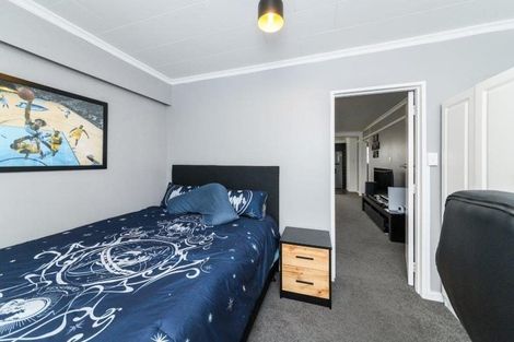Photo of property in 5 Westhaven Grove, Takaro, Palmerston North, 4412