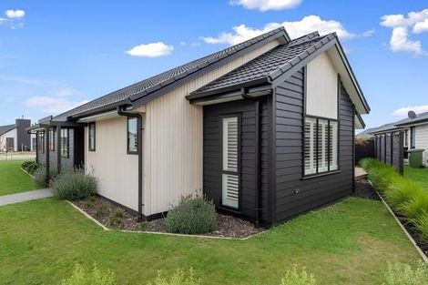 Photo of property in 14 Lewis Way, Cambridge, 3434