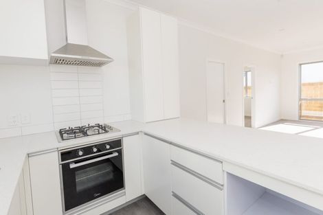 Photo of property in 2/12 The Strand, Wainuiomata, Lower Hutt, 5014