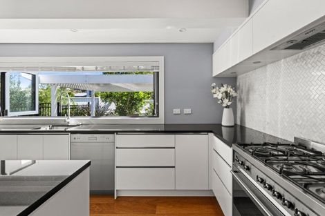 Photo of property in 12 Moorhouse Street, Taradale, Napier, 4112