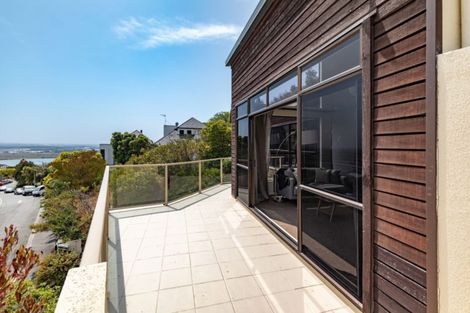 Photo of property in 95 Cannon Hill Crescent, Mount Pleasant, Christchurch, 8081