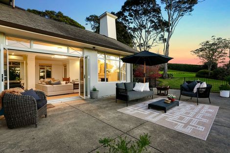 Photo of property in 1 Pearson Road, Whitford, Howick, 2571