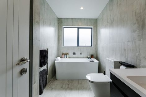 Photo of property in 66 Podgora Avenue, Huapai, Kumeu, 0810