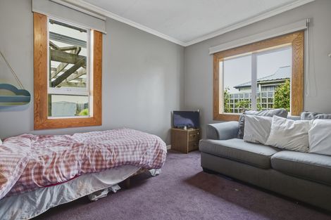 Photo of property in 8 Helensbrook Road, Milton, 9220