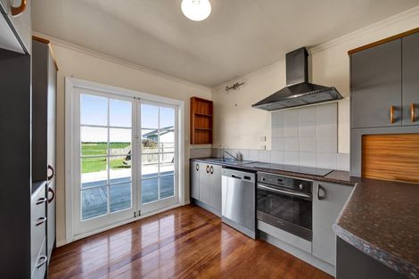 Photo of property in 278 Matangara Road, Hawera, 4672
