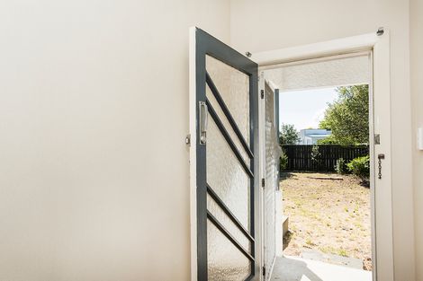 Photo of property in 17 De Lautour Road, Kaiti, Gisborne, 4010