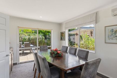 Photo of property in 10 Barrett Drive, Waikanae Beach, Waikanae, 5036