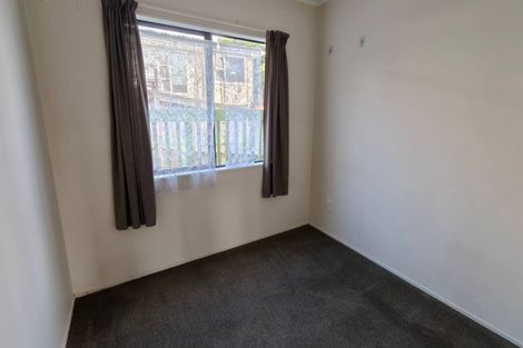 Photo of property in 2/717 East Coast Road, Browns Bay, Auckland, 0630