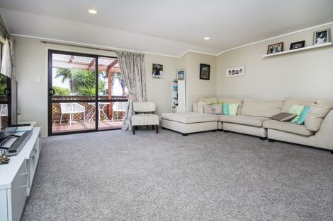 Photo of property in 24 Pahi Place, West Harbour, Auckland, 0618