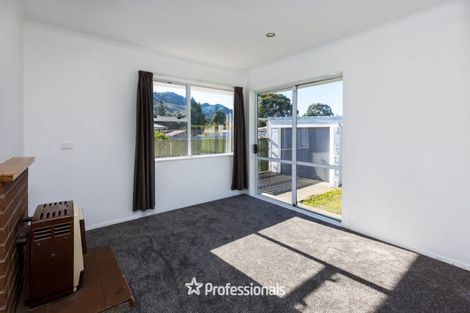 Photo of property in 92 Pine Avenue, Ebdentown, Upper Hutt, 5018