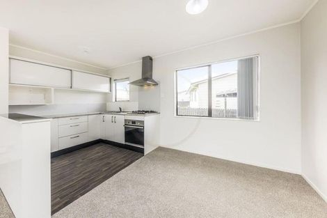 Photo of property in 2/114 Finlayson Avenue, Clendon Park, Auckland, 2103