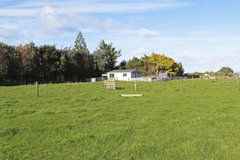 Photo of property in 81 Whitcombe Road, Opunake, 4616