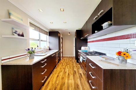 Photo of property in 11 Kimball Place, Johnsonville, Wellington, 6037