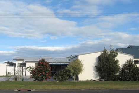 Photo of property in 63 Manaia Road, Tairua, 3508