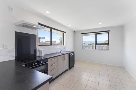 Photo of property in 87 Norfolk Crescent, Otaki Beach, Otaki, 5512