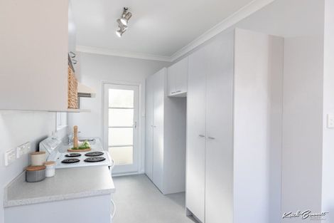 Photo of property in 37 Beth Street, Trentham, Upper Hutt, 5018